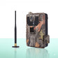 Caméra de chasse professionnelle au design camouflage, accompagnée d’une antenne longue portée. Idéale pour une surveillance discrète avec transmission de données améliorée.
