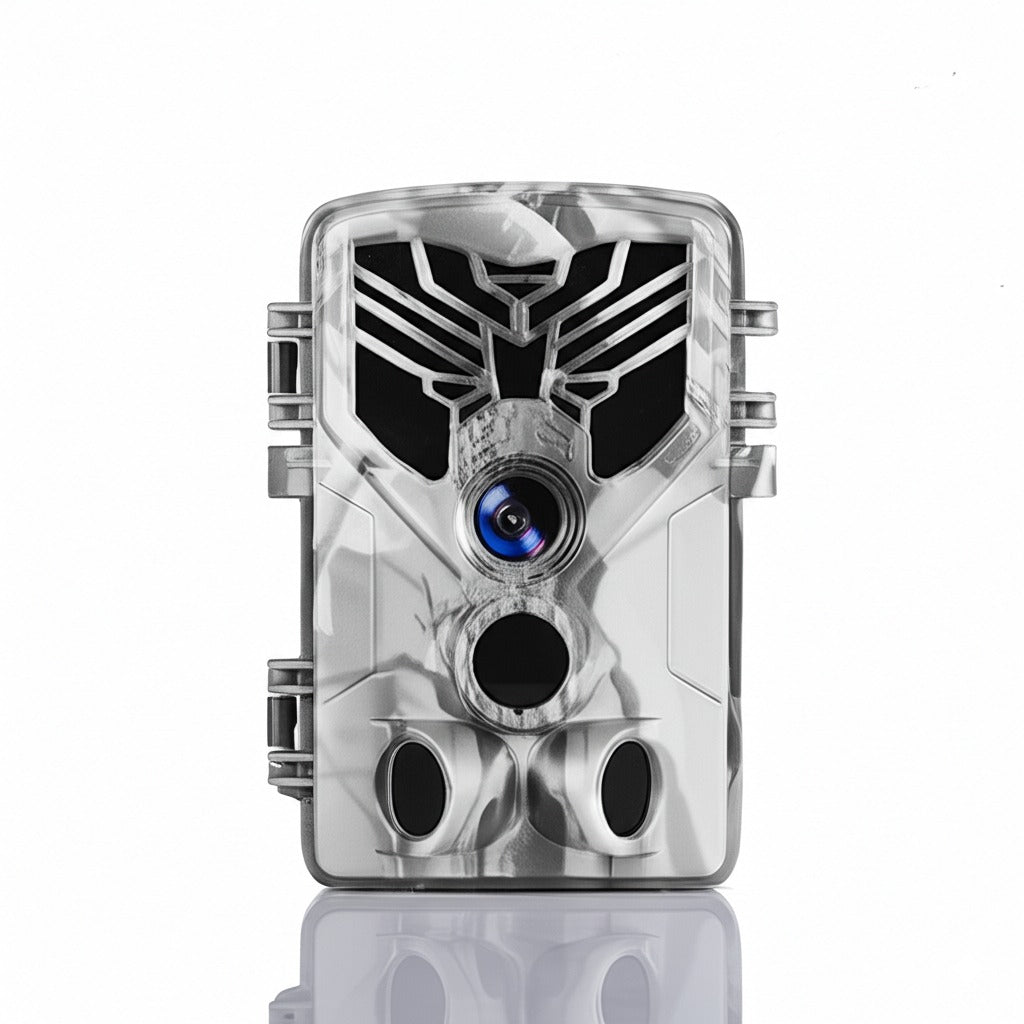 Caméra de chasse vision nocturne avec design camouflage gris, idéale pour la surveillance de nuit en extérieur.